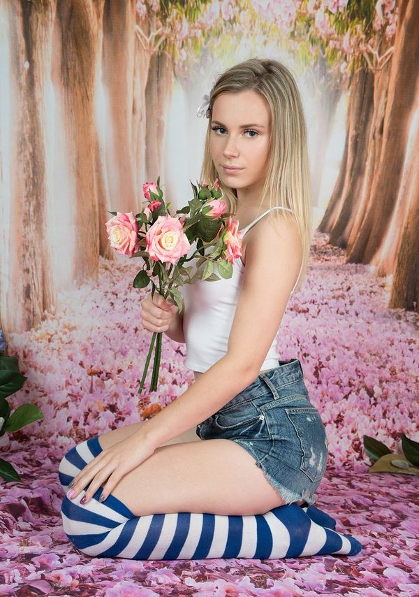 Алина, 24 года, 1 размер груди